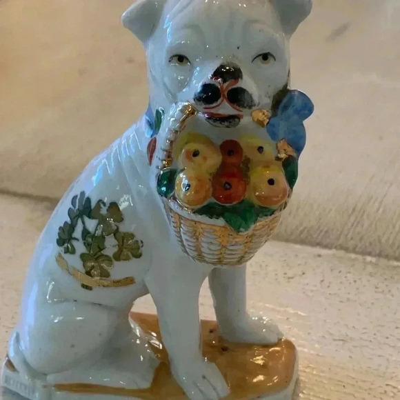 Antique White Staffordshire Type of Dog Fruit Basket In Mouth Foreign Ma… - Picture 13 of 13